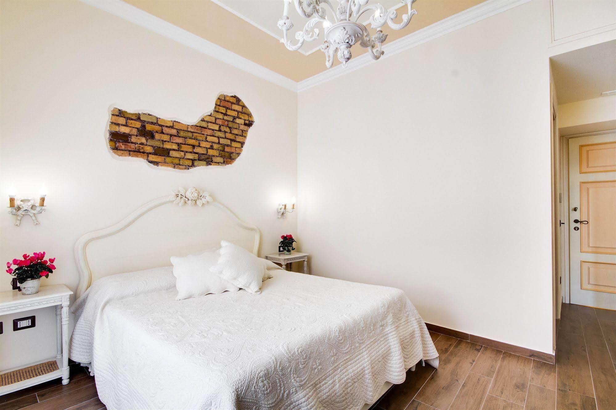 Lunaria Suites Roma Exterior foto